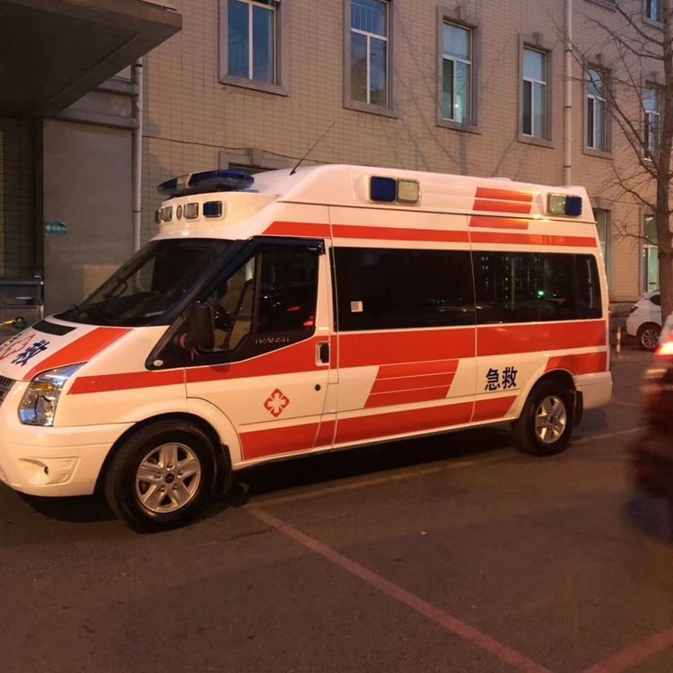 株洲夜间租赁救护车护送病人转院：安全转运的 8 大核心注意事项